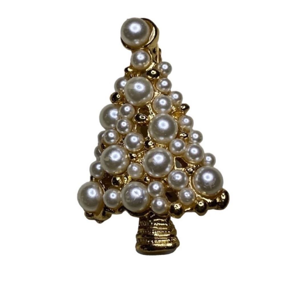 Christmas Tree Pearl Brooch